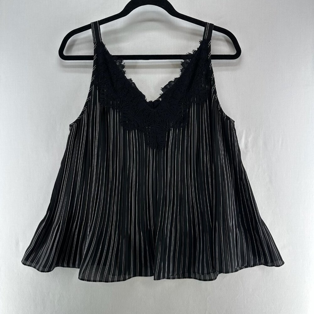 Chico's Striped Micro Pleated Camisole Top US 8/10 Lace Trim V-Neck Flowy Black